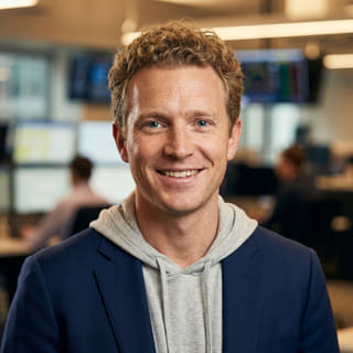 Ryan Brooks, con el cargo de Lead Trading Analyst en Solano Bursencia, foto de perfil